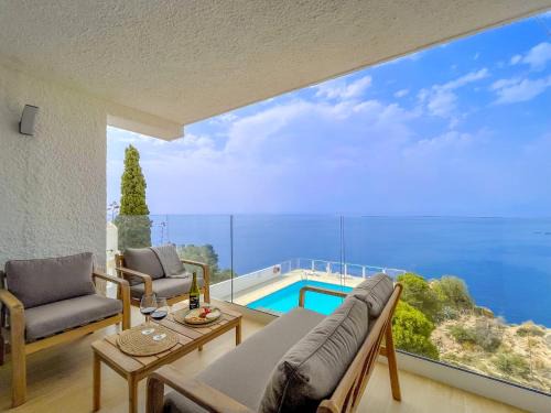 Enix Apartamento | Ocean views from every corner