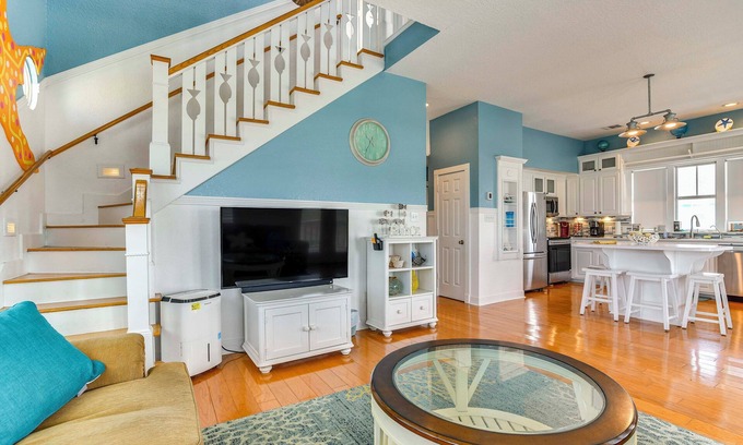 Surfside Beach Casa | Ocean Views: Pet-Friendly Surfside Beach Gem