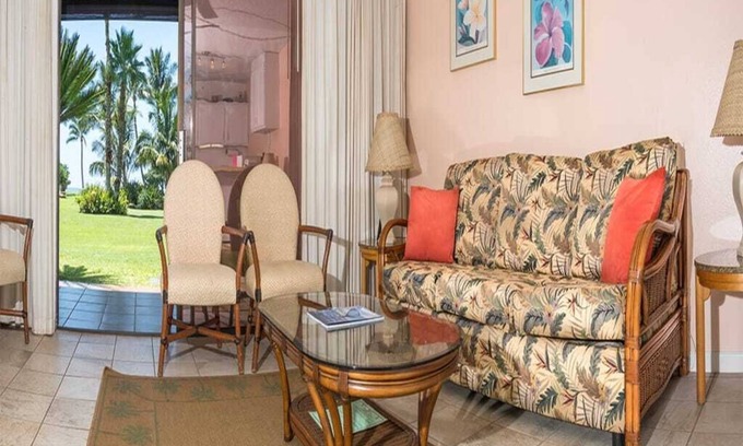 Kaunakakai Condominio | ¡Vive el estilo local! Privado Lanai, vista al mar, cocina, TV de pantalla plana + ventiladores de techo - Molokai Shores 119