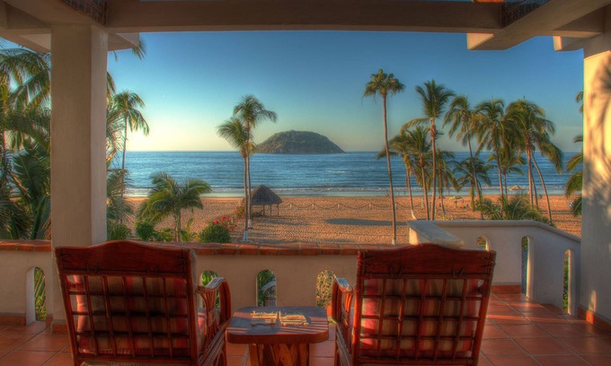 Rincon de Guayabitos Apartamento | Oceanfront Penthouse with exclusive beach