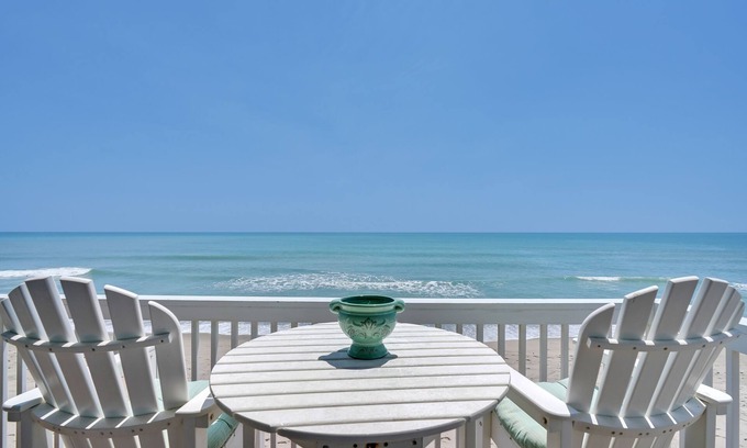 Kure Beach Condominio | Oceanfront, 2 story, end unit. Indoor Pool, Hot Tub, Gym&Sauna. Recent updates!