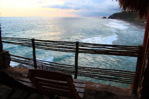 Mazunte Apartamento | Oceanfront cabin in Playa Mermejita Mazunte