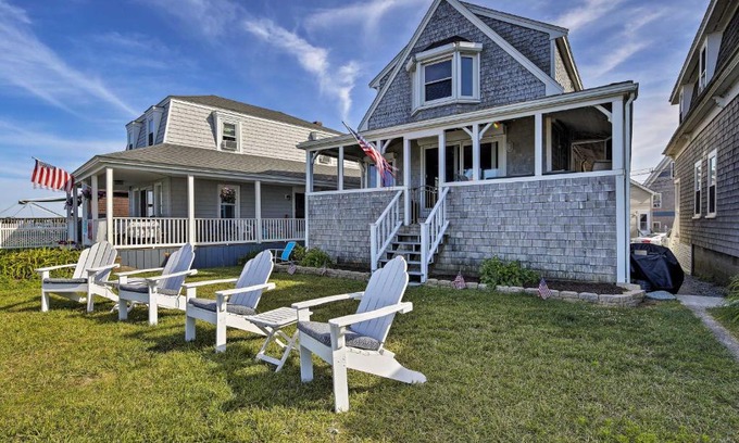 Brant Rock Casa | Oceanfront Cape Cod Home with Porch, Yard and Grill!