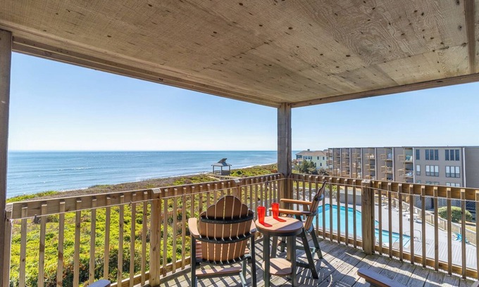 Duck Condominio | Oceanfront Condo in Duck w/ Community Amenities