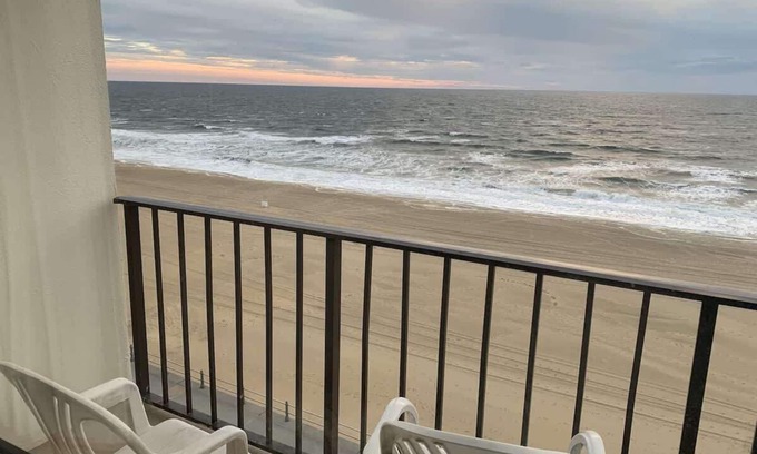 Northeast Virginia Beach Condominio | Condominio frente al mar en Virginia Beach
