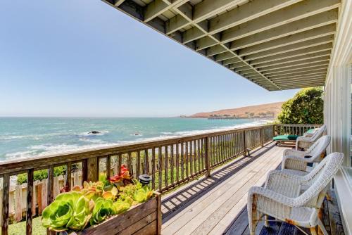 Cayucos Casa | Oceanfront Delight