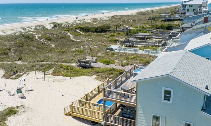 Atlantic Beach Casa | Oceanfront Family Cottage: Hot Tub, Heated Pool. Game Room & Stunning Beach View