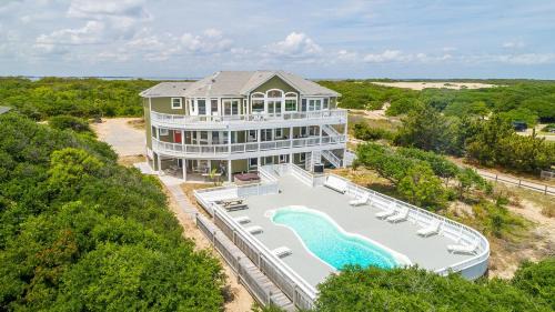 Whalehead Beach Casa | Oceanfront grandeur 4x4 Outerbanks - Fitzgerald