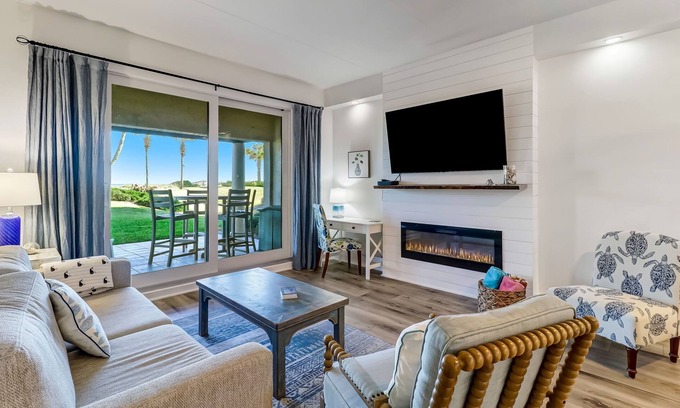 Fernandina Beach Condominio | Oceanfront | Ground Floor | Meticulously Renovated Sea Dunes Villa
