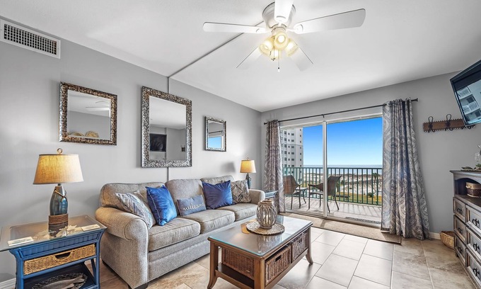 Fort Morgan Condominio | Oceanfront Gulf view - 2 bed/2 bath condo: pools, balcony, tons of amenities!