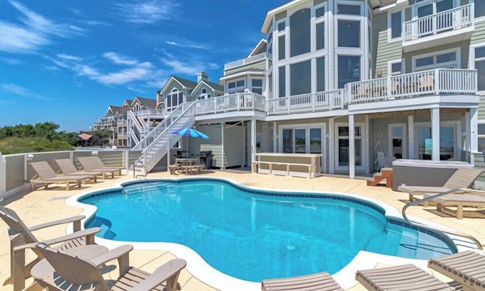 Hatteras Casa | Oceanfront Hatteras home w/ endless views, pool, hot tub, rec room & more!
