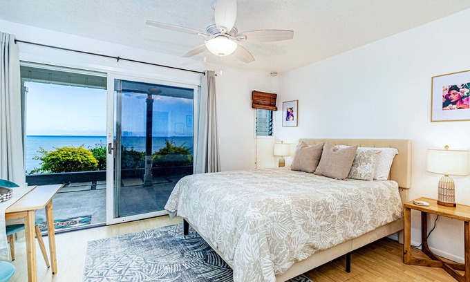 Kapoho Casa | Oceanfront in Hilo Hale Kai Suites Heritage Room - Queen Bed, Private Bath