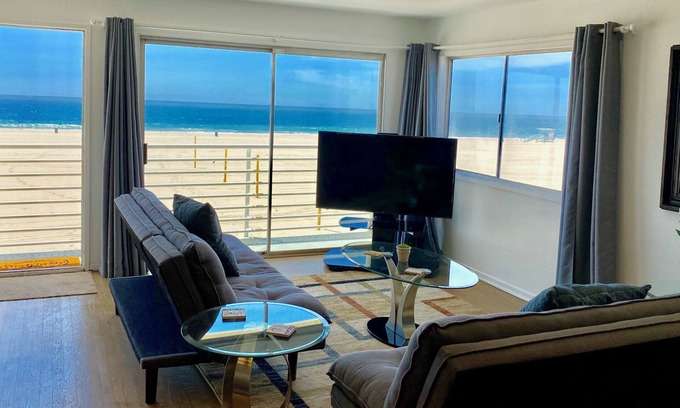 Hermosa Beach Condominio | Increíble casa frente al mar en THE STRAND, ¡vive la buena vida, ahora!