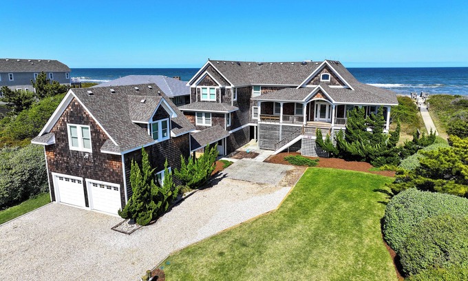 Southern Shores Casa | OCEANFRONT, Ocean Views, Private Pool, Hot Tub, SS10, The Russell Cottage