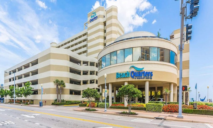 Northeast Virginia Beach Condominio | Frente al mar de una habitación en Beach Quarters Resort, VA Beach. ¡Reservar ahora!