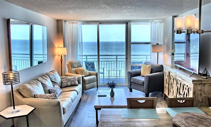 Crescent Beach Condominio | Oceanfront Paradise 10th fl condo, awesome view, great location, EZ beach access