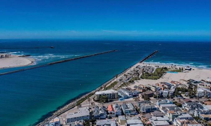 South Mission Beach Casa | Oceanfront * Penthouse * Views Galore * Pets OK!