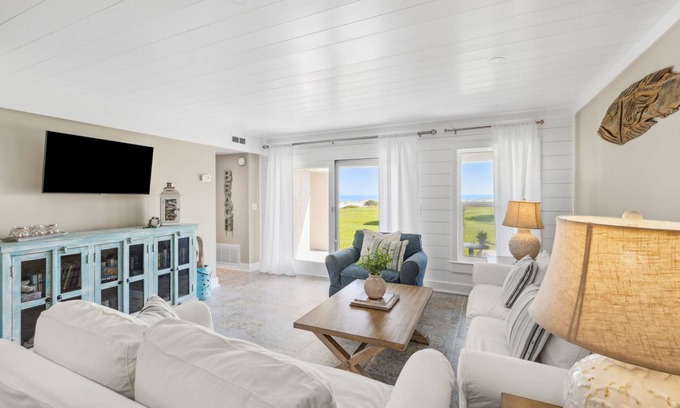 Amelia City Condominio | Oceanfront | Pet Friendly| Ground Floor Sailmaker| Beautifully Furnished | Purchasable Summer Beach Club Access