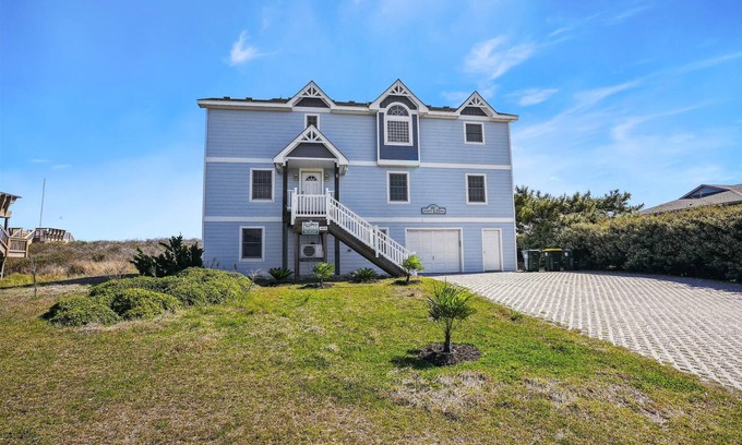 Southern Shores Casa | Oceanfront, Private Pool, Pool Table, Dog Friendly...Fun for Everyone!