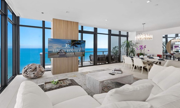 City Center Condominio | Oceanfront Private Penthouse at W South Beach -PH2006