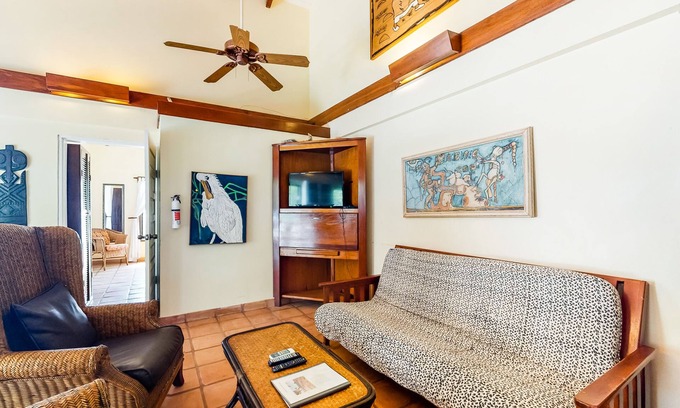 Cocoplum Condominio | Condominio frente al mar w / vista al mar, piscina compartida y aire acondicionado - a pie de la playa!