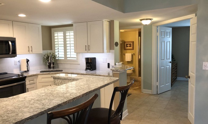 Amelia City Condominio | Frente al mar Sailmaker 2 King BR con baños privados + Wifi gratuito