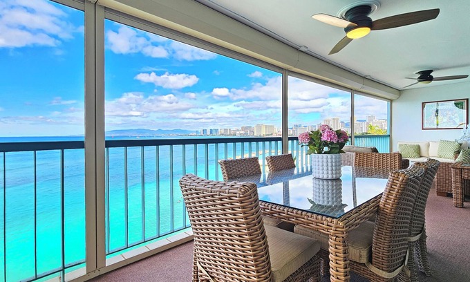 Diamond Head - Kapahulu - St. Louis Condominio | Oceanfront Spacious Condo Sleeps 3 Stunning Ocean, Tropical Beach and Bay Views