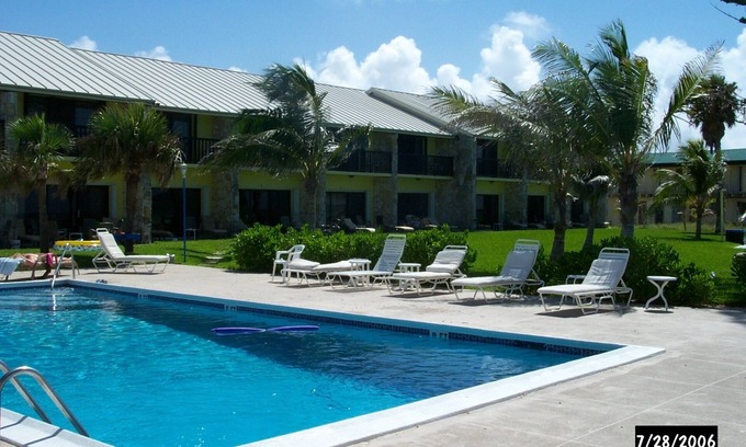 Bahamas Terrace Casa | Oceanfront two story townhome on the ocean