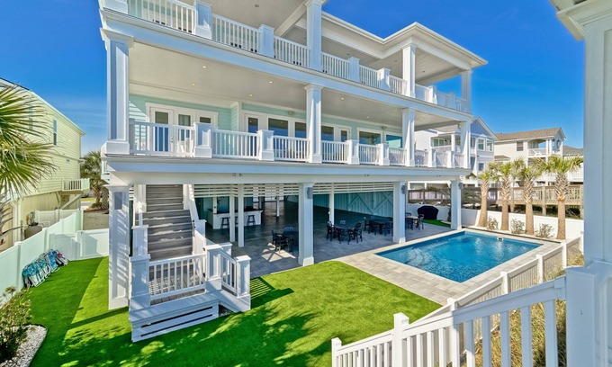 Ocean Isle Beach Casa | Frente al mar 12 recámaras / 13 bthrms Elevador de piscina Para bodas