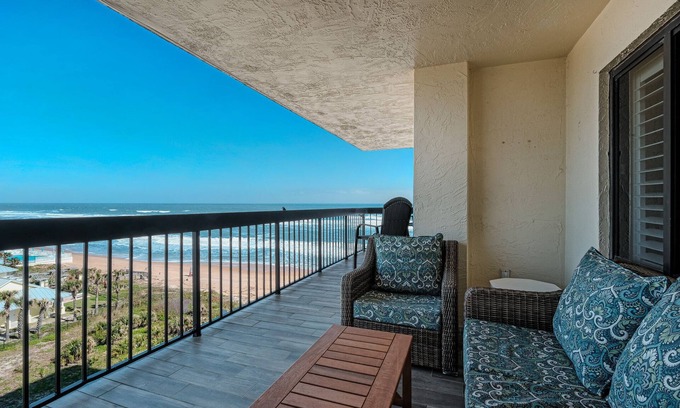 Ormond-by-the-Sea Condominio | Oceanfront with great beach views from all rooms & balcony, heated pool, and garage