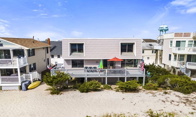Ship Bottom Casa | Oceanfront with SPECTACULAR OCEANVIEWS that go forever.