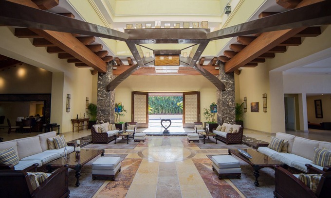 Amapas Complejo | Xmas Dec 20-27 - OCEANFRONT 3-BR Penthouse in a 5 star Resort in Puerto Vallarta