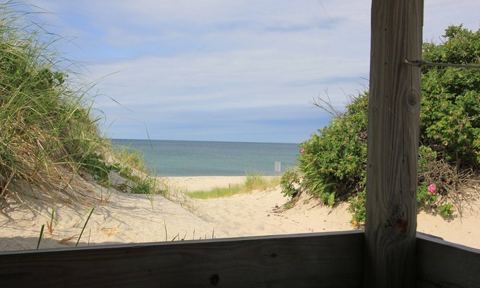 East Sandwich Cabaña | Oceanside 3 - Waterfront escape at East Sandwich Beach