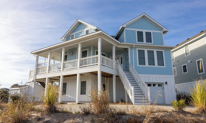 Ocean Hill Casa | Oceanside 7min walk2beach,6BR,Pool,HotTub,Foosball