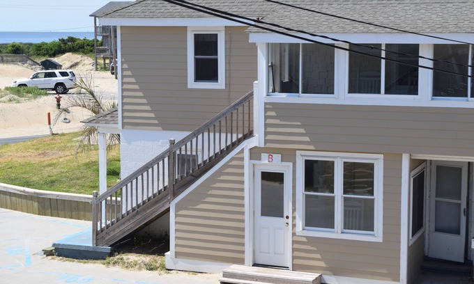 Buxton Cabaña | Oceanside Accommodations - Efficiency Room with Cooking