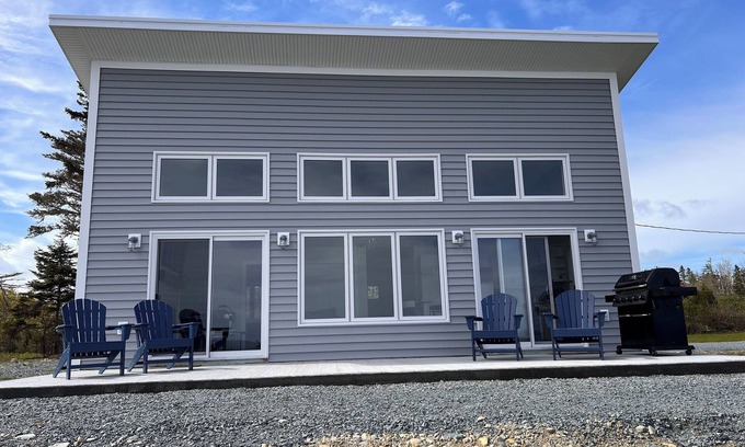 Hunts Point Casa | Oceanside Escape.