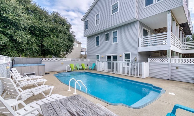 Carolina Dunes Casa | Oceanside home in Duck w/ private pool & hot tub!