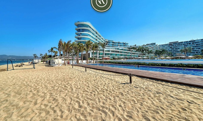 Flamingos Apartamento | Oceanview 1 BR Condo - Private Beach - Pools