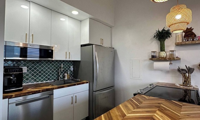 Makaha Apartamento | Oceanview Apartment in Paradise. Car rent available