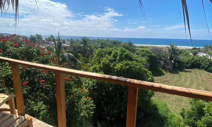 Santa Maria Cabina | Oceanview cabin with AC in Brisas de Zicatela - 2 bedrooms