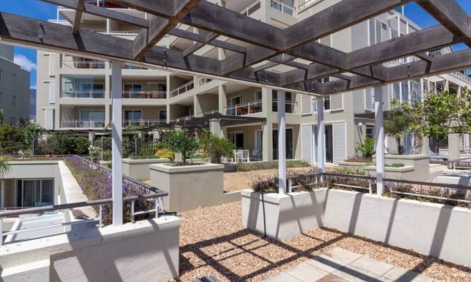 Victoria and Alfred Waterfront Villa | Oceanview Carradale 304 Villa