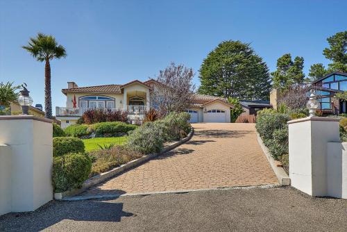 Marine Terrace Casa | Oceanview Gatsby House