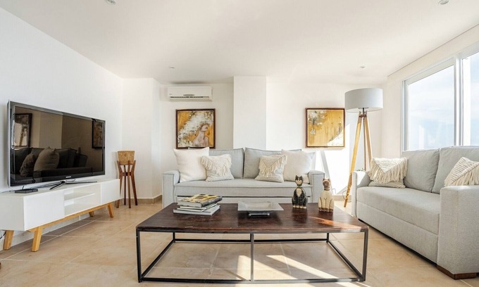 Brisas del Marques Apartamento | Oceanview in Brisas Marques