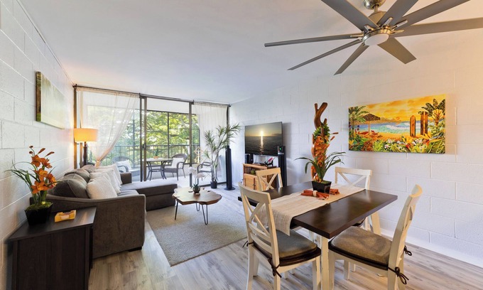 Hilo Condominio | Oceanview Mauna Loa Shores Kai Ekahi #201 Remodeled next to Carlsmith Beach Park