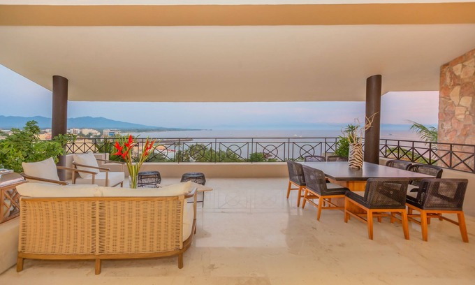 Punta de Mita Condominio | Penthouse frente al mar, Hacienda de Mita, Incl Daily Housekeeper / Cook, Prem. Club