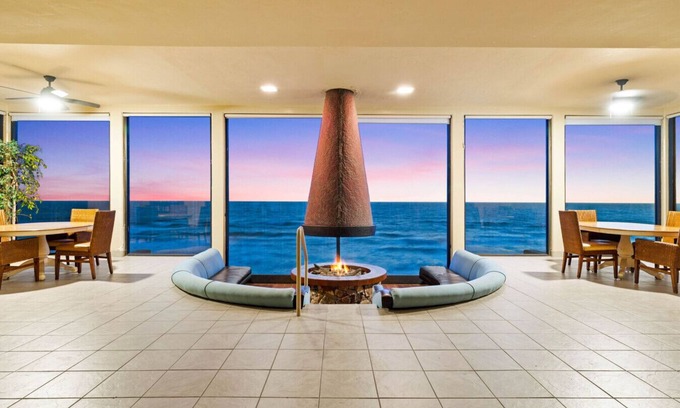 Solana Beach Condominio | Oceanview Solana Beach Getaway with Pool & Hot Tub