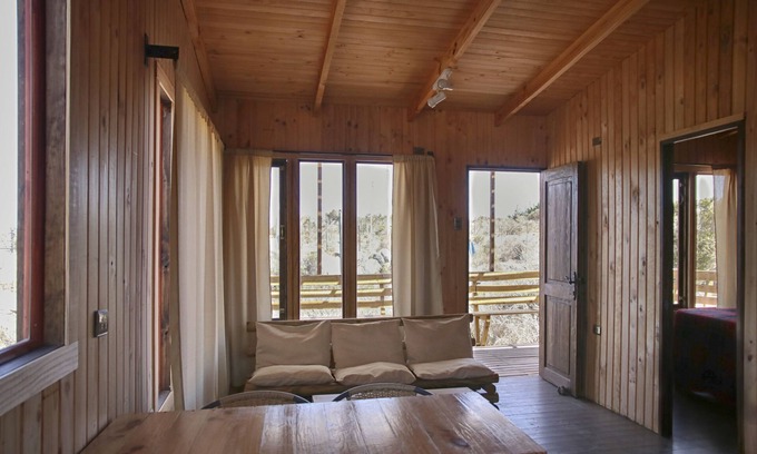 Coquimbo Cabina | Ocho Aguilas Eco Lodge