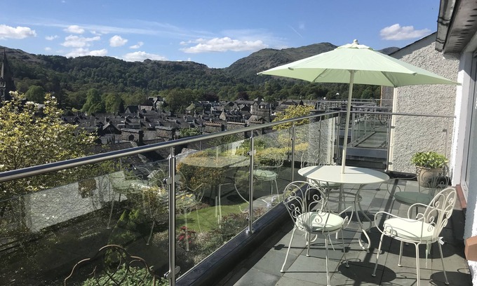 Ambleside Casa | SEMANA DE AGOSTO izquierda!@ £ 1110! ...Increíbles vistas desde el balcón. Piscina./ Spa AMBLESIDE