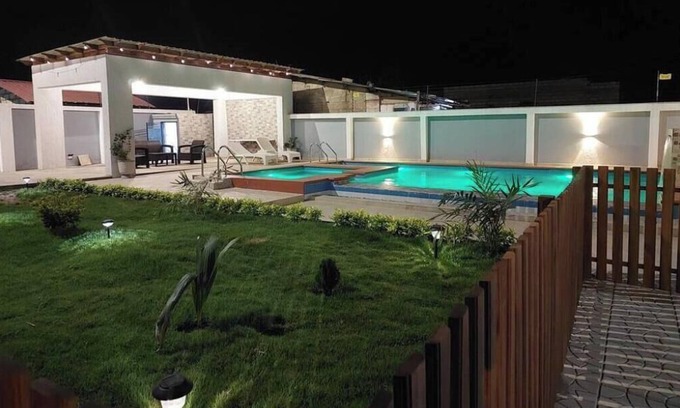 Kasoa Apartamento | October Apartments 2 3 ensuite bedroom Vacation Home/Apartment in Kasoa