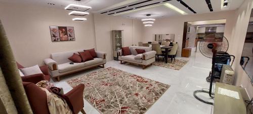 Cairo Apartamento | October gardens beside pyramids And zewil University